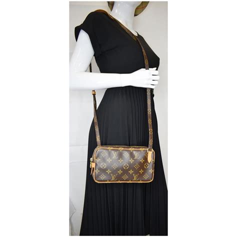 louis vuitton marly bandouliere crossbody|Louis Vuitton Monogram Pochette Marly Bandouliere.